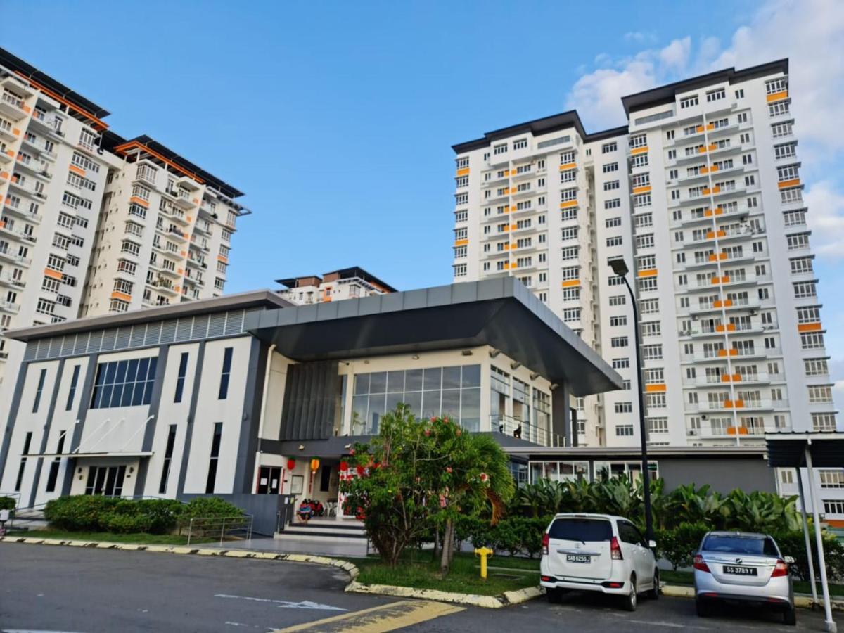 Rhr Deluxe Guesthouse Kinarut Papar Sabah - Pool View Dış mekan fotoğraf