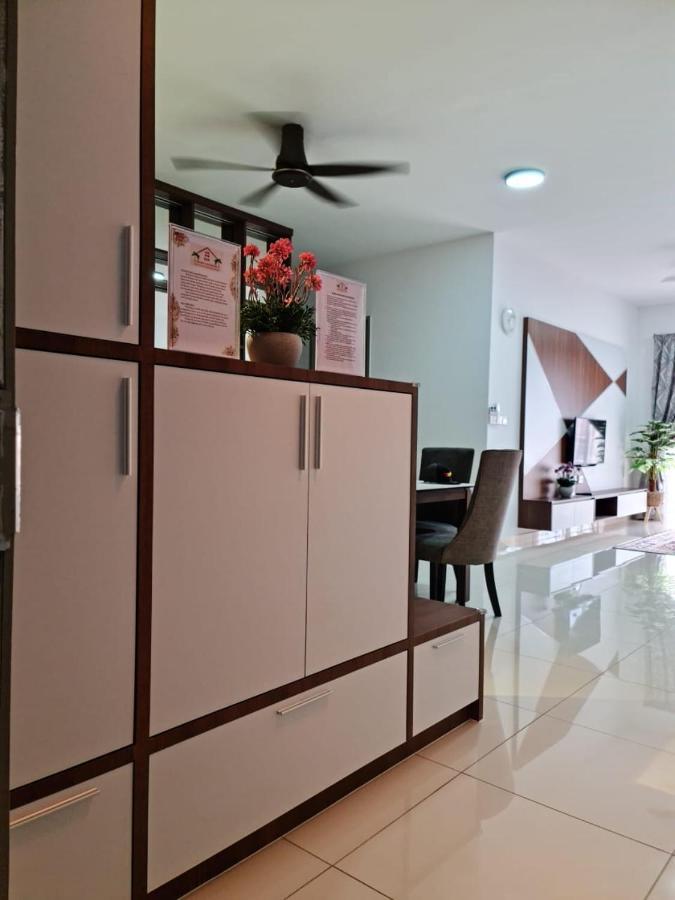 Rhr Deluxe Guesthouse Kinarut Papar Sabah - Pool View Dış mekan fotoğraf